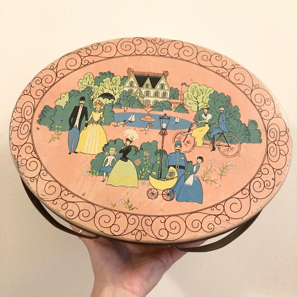 1952 Vintage Pink Basket Tin Picnic Basket Tin 50s Vintage Tin - Picture 7 of 13